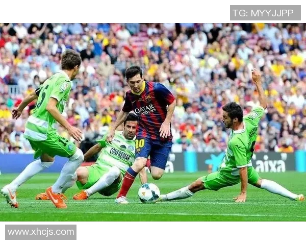 探索足球球品的魅力与价值提升运动员表现的秘密之道 探索足球球品的魅力与价值提升运动员表现的秘密之道